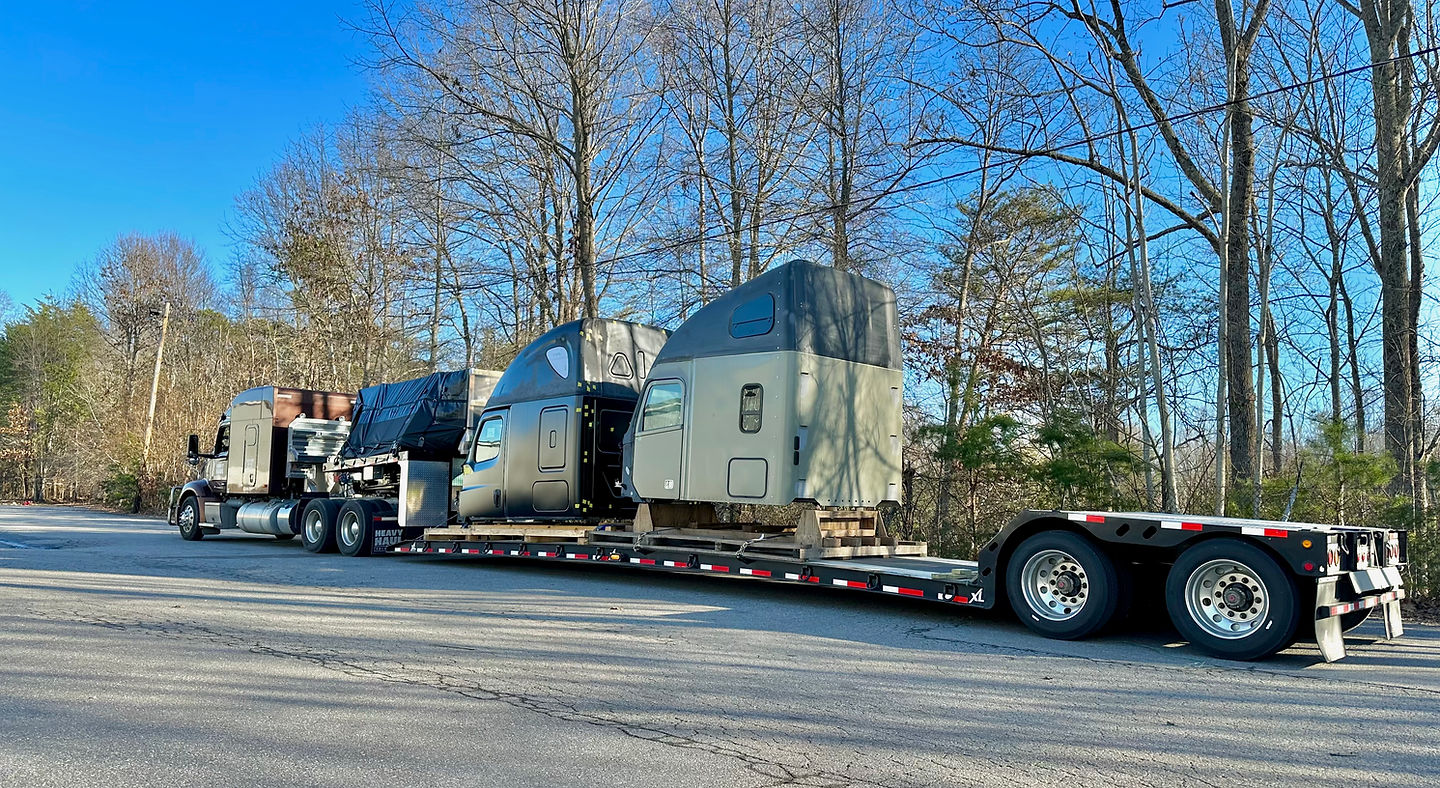 Trailer space sharing truck background